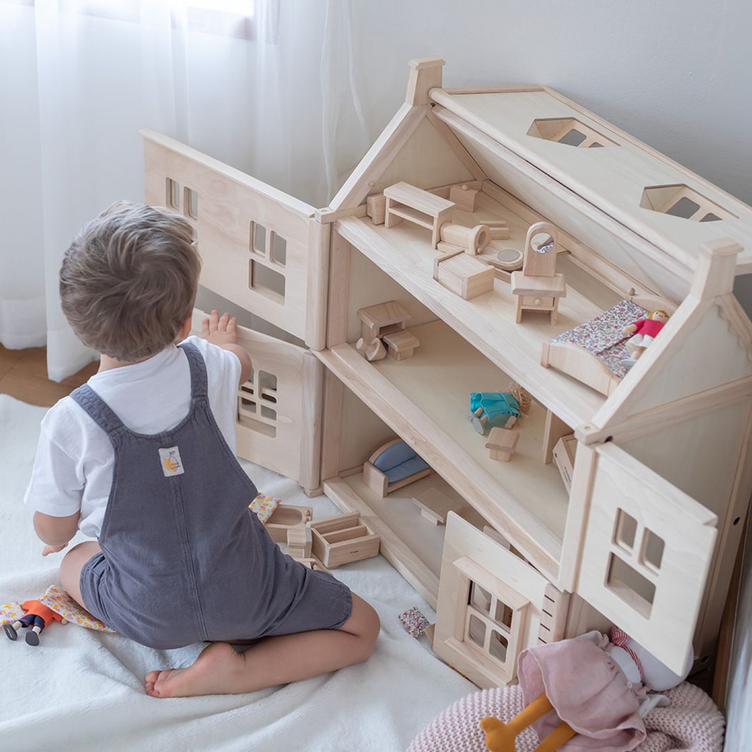 Wooden Victorian Dollhouse
