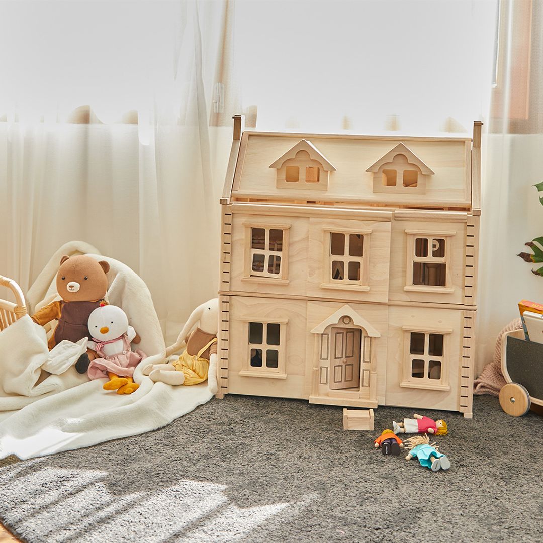 Wooden Victorian Dollhouse