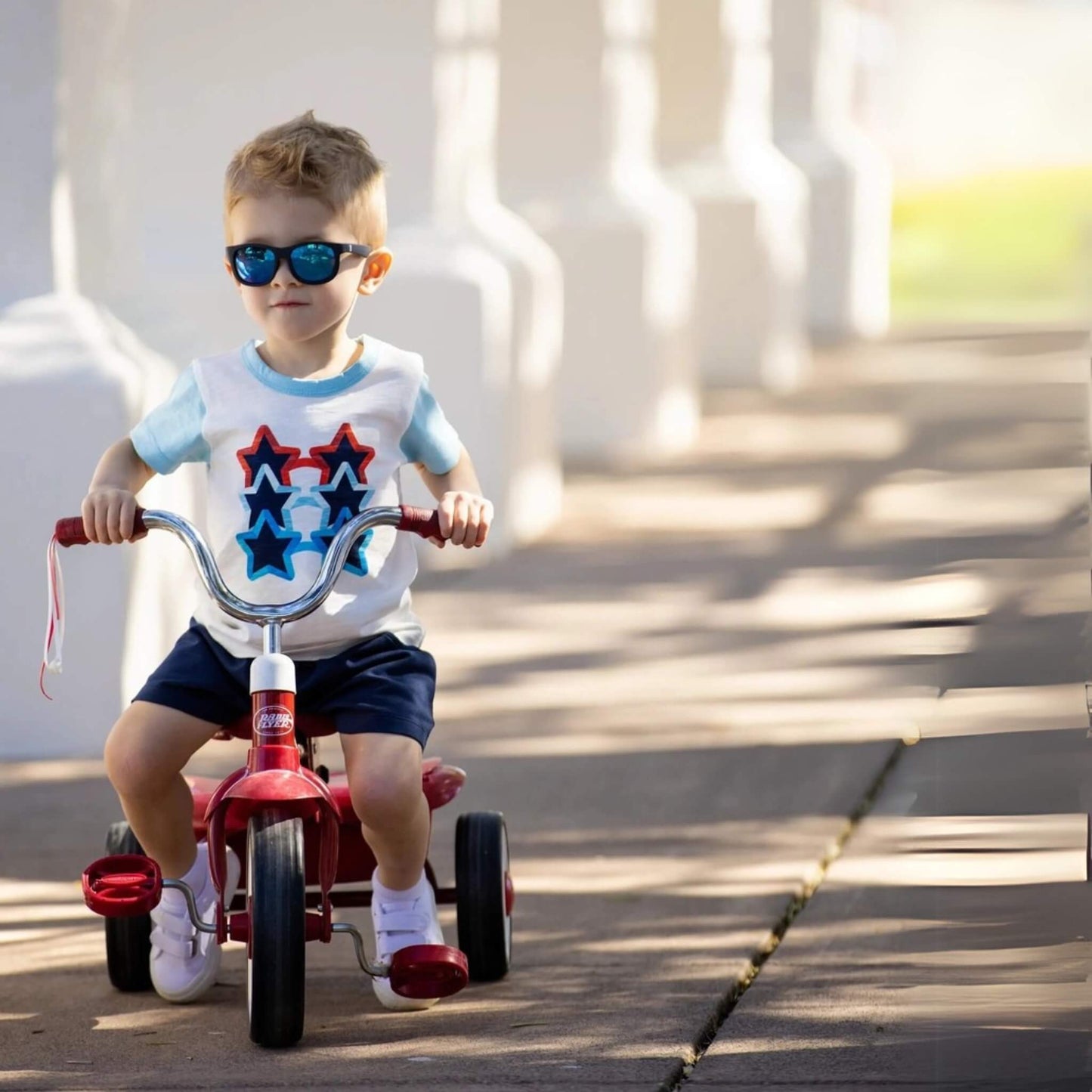 Organic Toddler & Kid Graphic T-Shirt - Sunglasses
