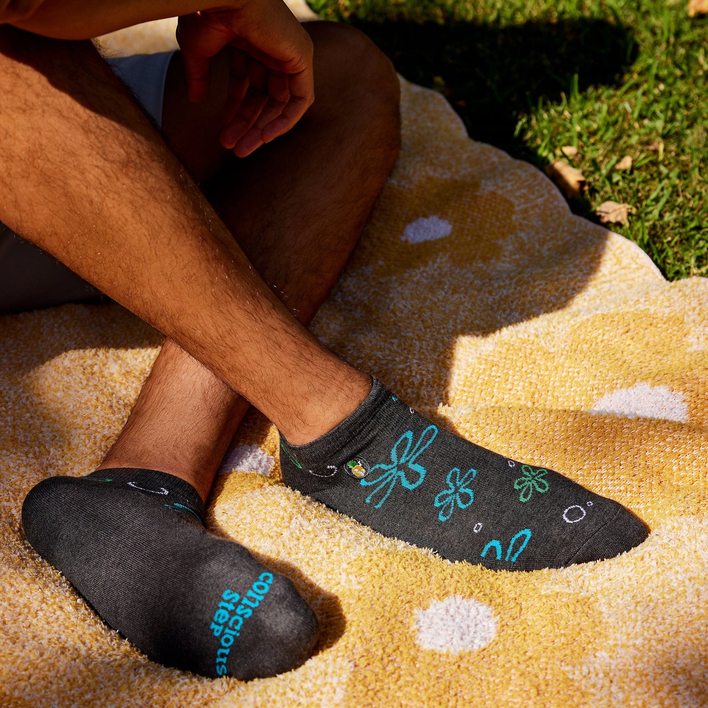 Adult Spongebob Socks that Protect Oceans