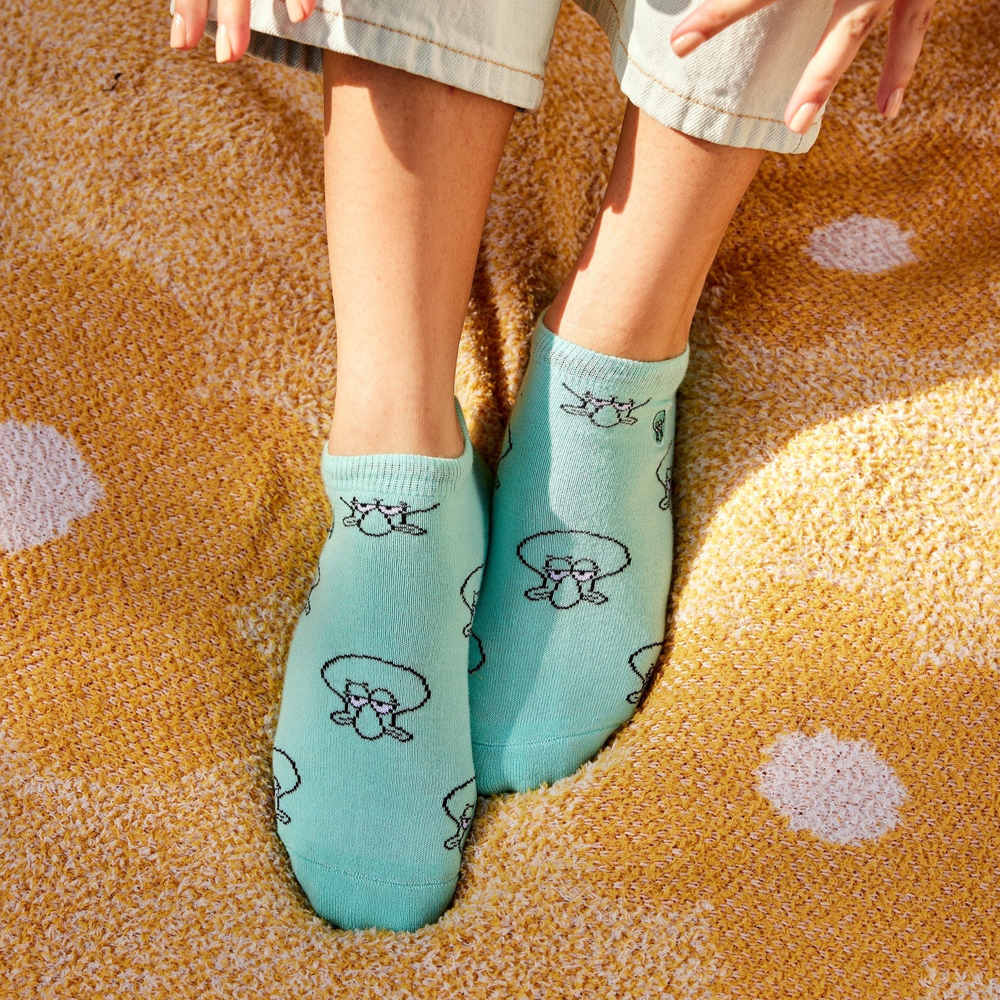 Adult Squidward Socks that Protect Oceans