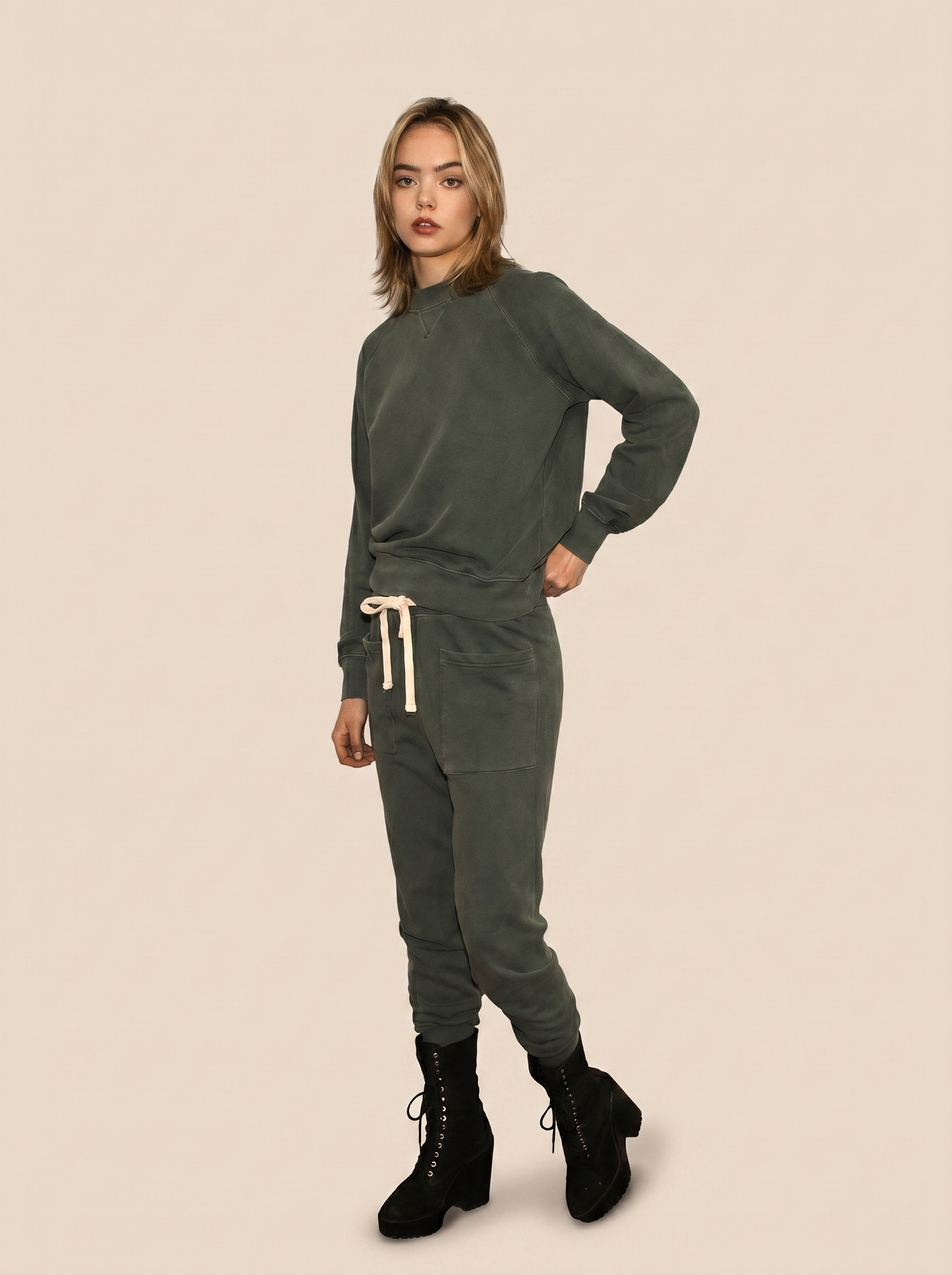 The Birdie Pullover - Olive