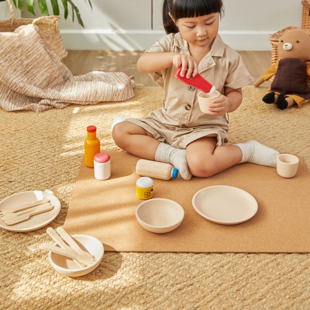 Wooden Toy Tableware Set