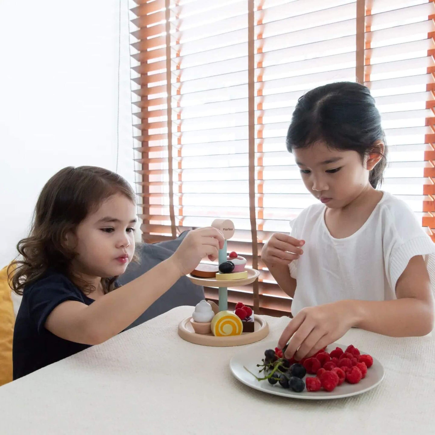 Bakery Stand & Dessert Set Wood Toy for Toddlers