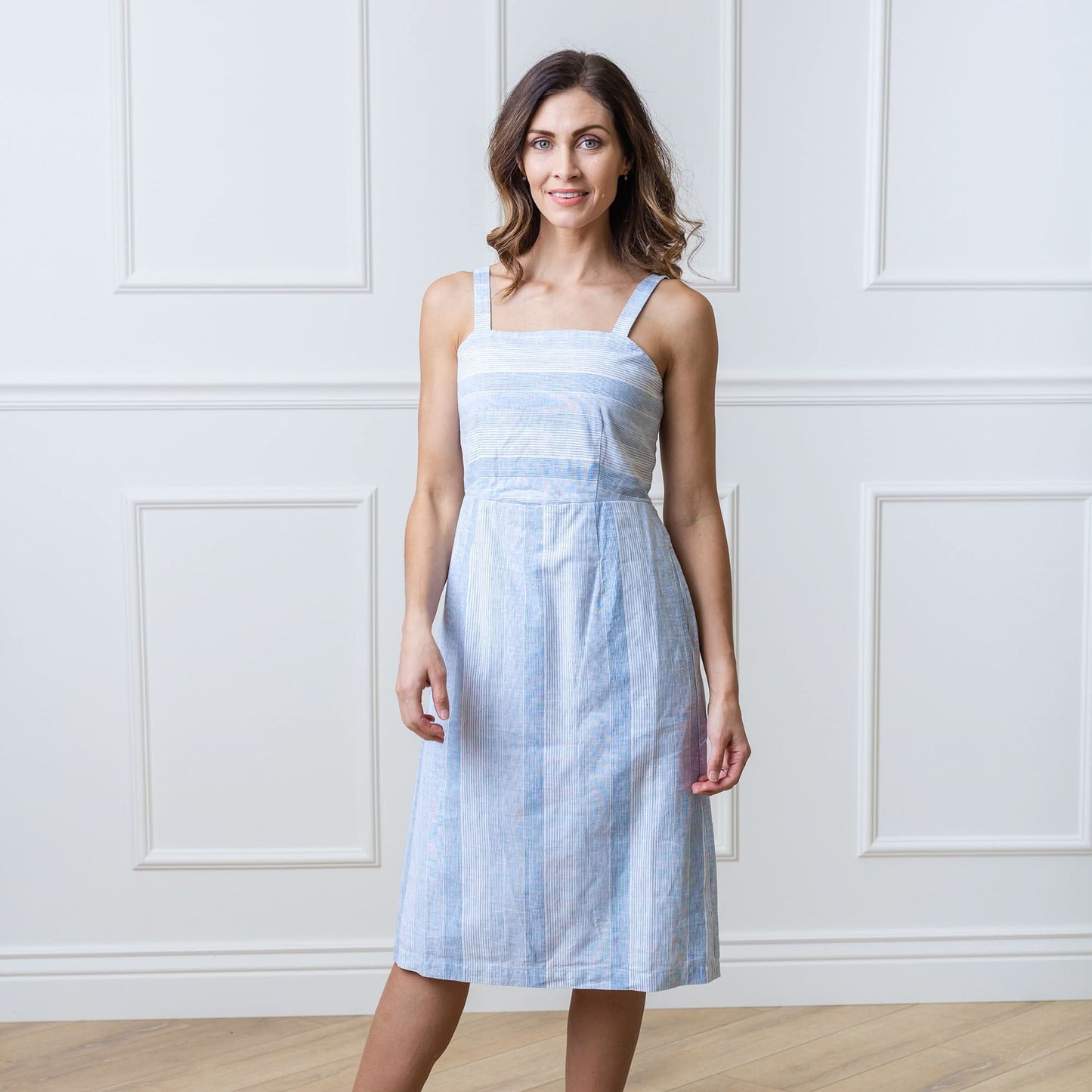 Women's Linen Sheath Dress