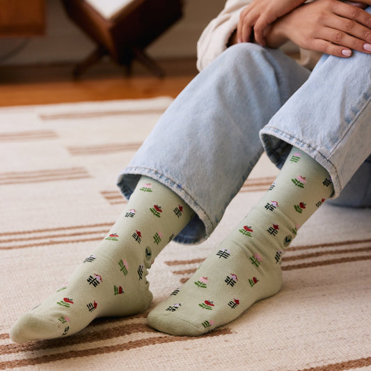 Adult Socks that Plant Trees