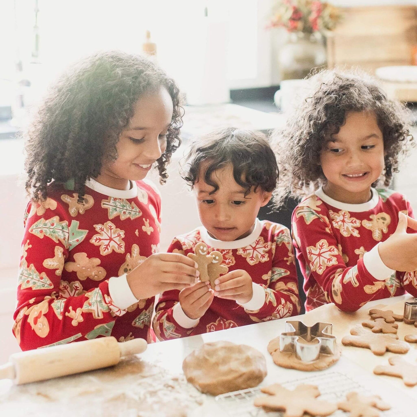 Organic Toddler & Kid Two-Piece Pajamas - Holiday Gingerbread Bake