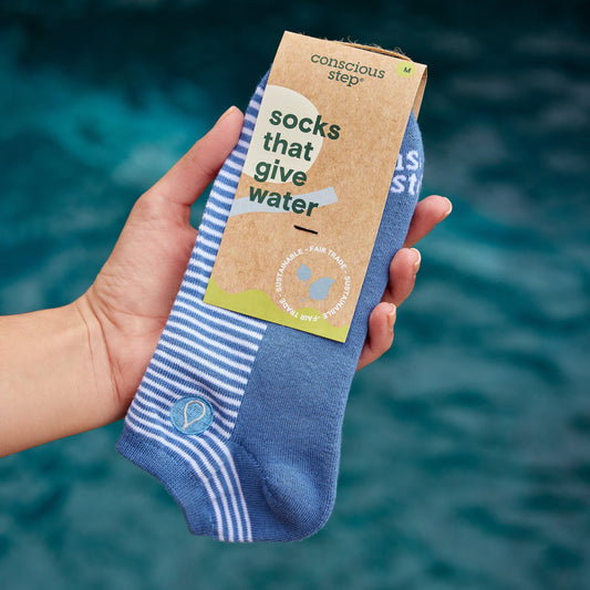 Adult Socks that Give Water