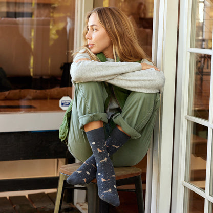 Adult Socks that Protect Wolves