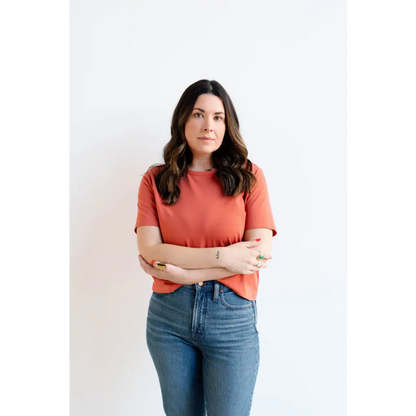 Mom Crop Tee in Tomato