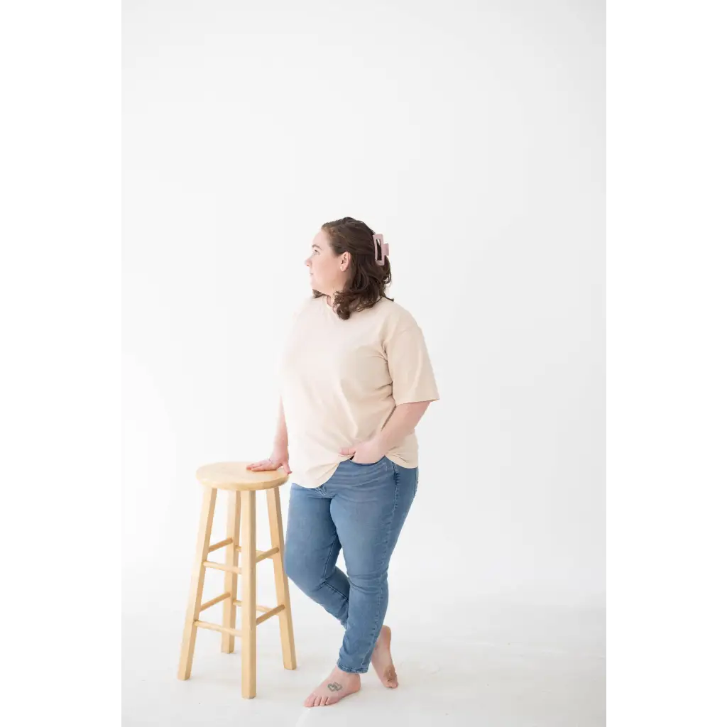 The Mom Tee in Shifting Sand