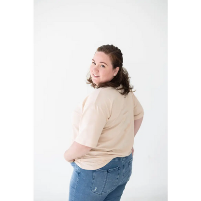 The Mom Tee in Shifting Sand