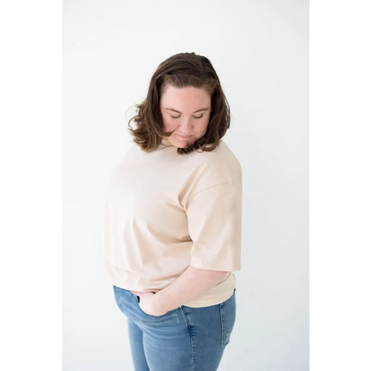 The Mom Tee in Shifting Sand